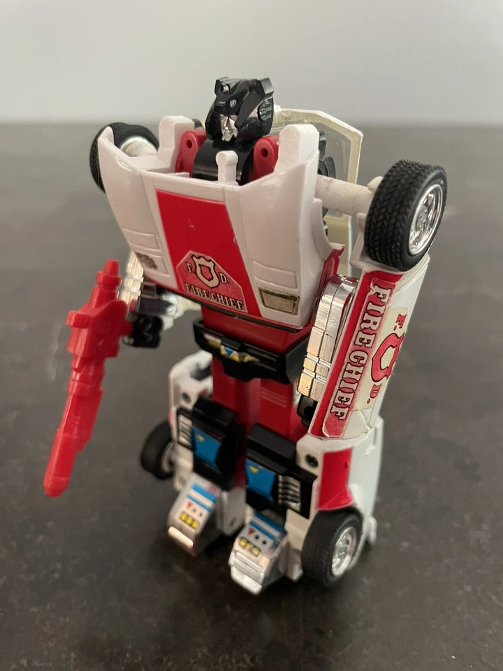 Transformers G1 Autobot ALERTA ROJA Jefe de Bomberos Lamborghini Hasbro Takara 1985 Foto 2 de 4