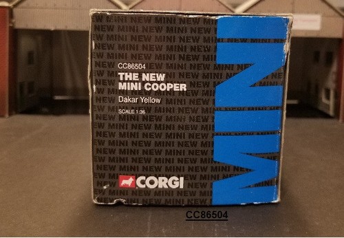 Corgi CC86504 1/36 scale "The New Mini Cooper" Dakar Yellow - Picture 5 of 5