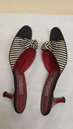 Salvatore Ferragamo black & white stripe sandals with bow & red heels, size 9 2A - Picture 6 of 8