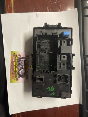 2015 CADILLAC ESCALADE Instrument Panel Fuse Block Box 23200661 RIGHT OEM