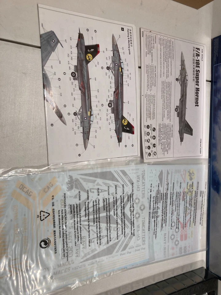 Kit Modelo Plástico Trompetero 1/32 F/A-18E Super Hornet #3204 #2 Foto 2 de 4