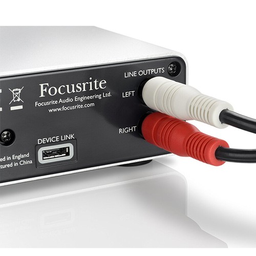 Focusrite iTrack Solo Lightning and USB Compatible Audio Interface, New! - Picture 6 of 6