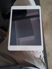 Apple iPad mini 2 A1489 16 GB, Wi-Fi, 7.9 in - Silver/White