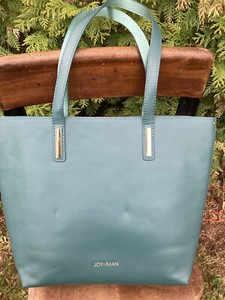 joy iman tote