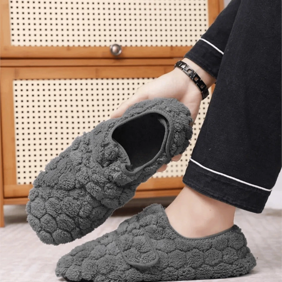 Zapatillas de invierno cálidas mullidas de felpa de piel sintética suaves para interiores y mujeres Foto 2 de 4