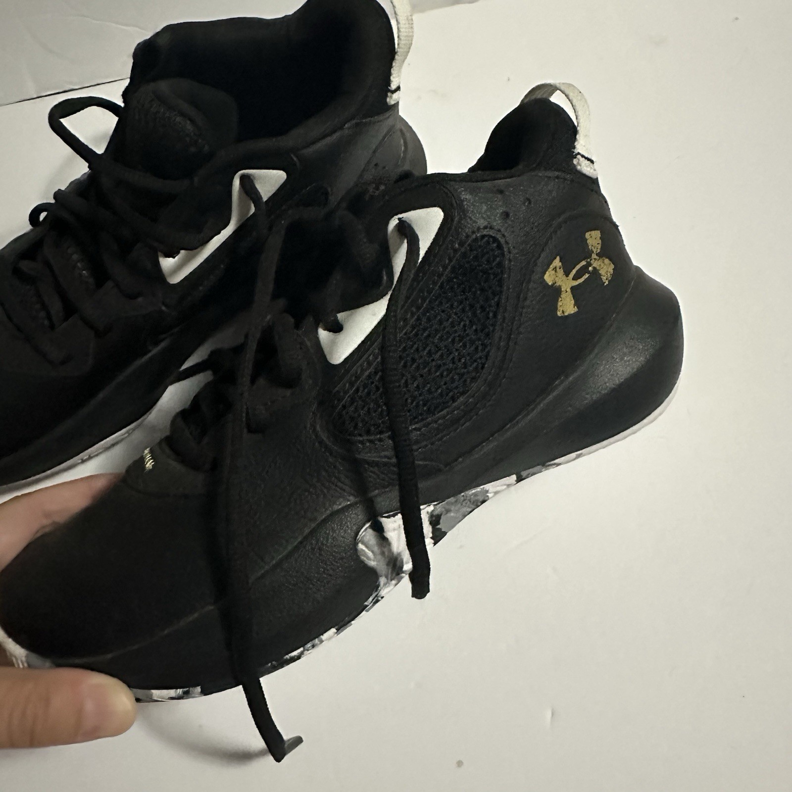 SAOLA Scarpe da basket nere Under Armour Lockdown 6 da ragazzo taglia 6 anni sneakers