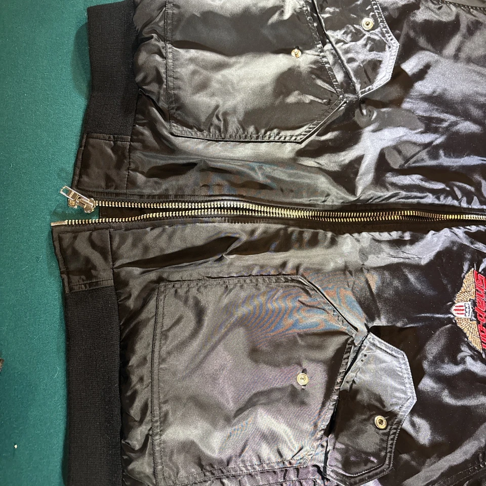 Chaqueta de bombardero de vuelo a presión vintage negra bandera de EE. UU. 2 caras bordada talla M Foto 3 de 4