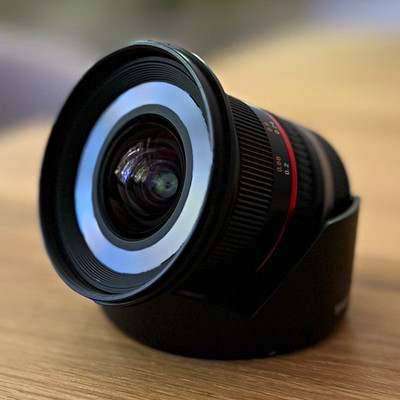 Samyang 12mm f/2.0 Weitwinkelobjektiv Sony E-mount