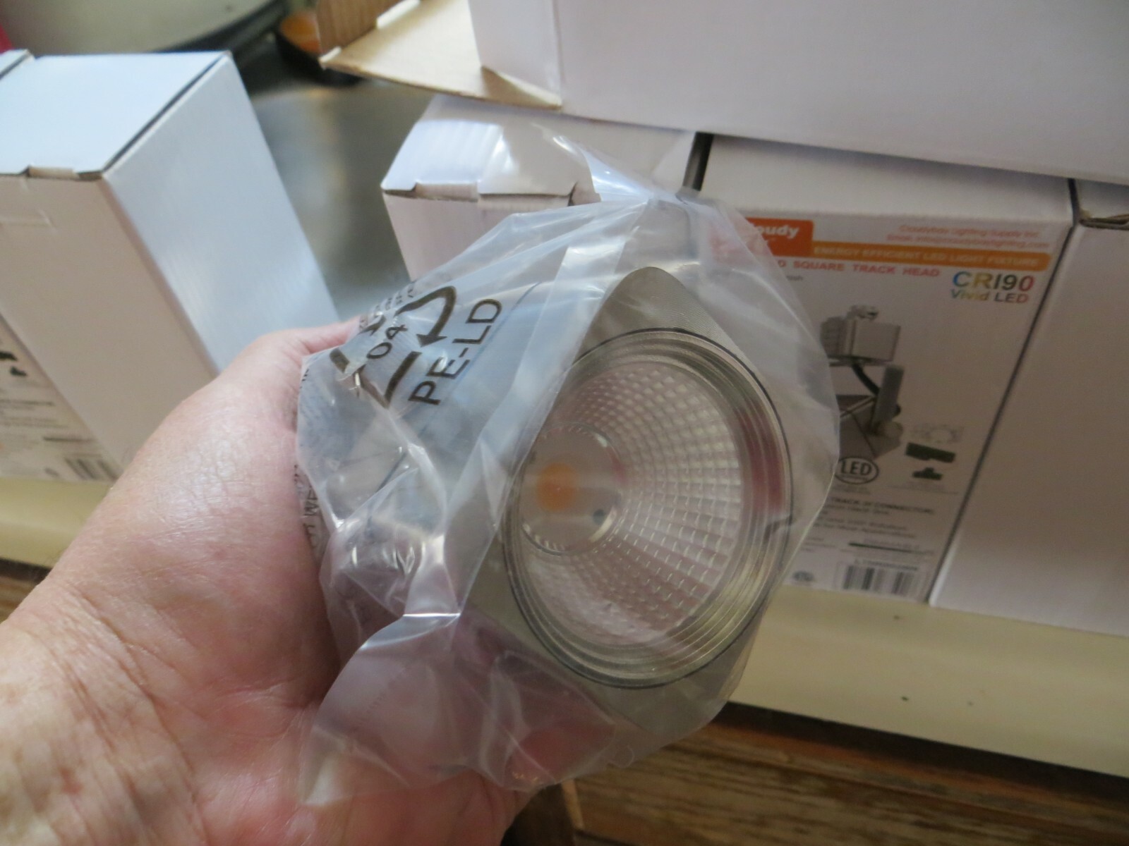 Cloudy Bay Indoor Led Square Track Head CR190 Vivid Led 600 Lumens NIB