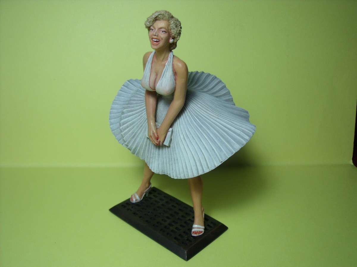 Figurine 1/18 Fille Marianne - VROOM - Non Peinte (résine) Pour Autoart Minichamps