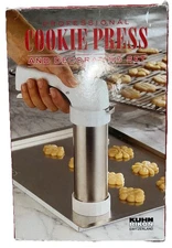 Kuhn Rikon Cookie Press and Decorating Set 20 Disks 6 Tips Switzerland Booklet