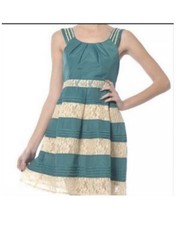 Ryu Anthropologie   lace detailed A line dress emerald green/  cream size large 