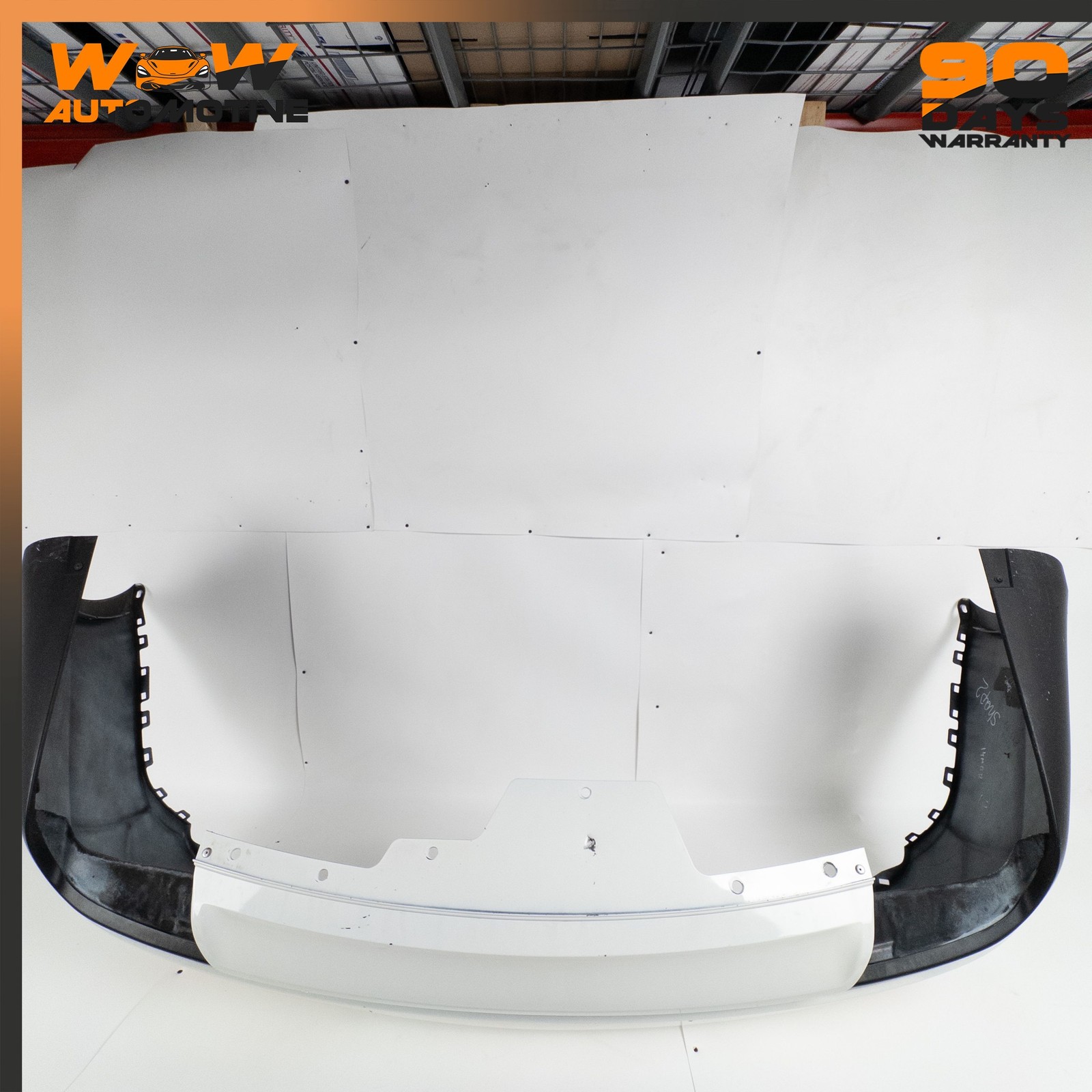 13-19 MASERATI QUATTROPORTE GTS REAR BUMPER COVER REFLECTOR ASSEMBLY WHITE OEM