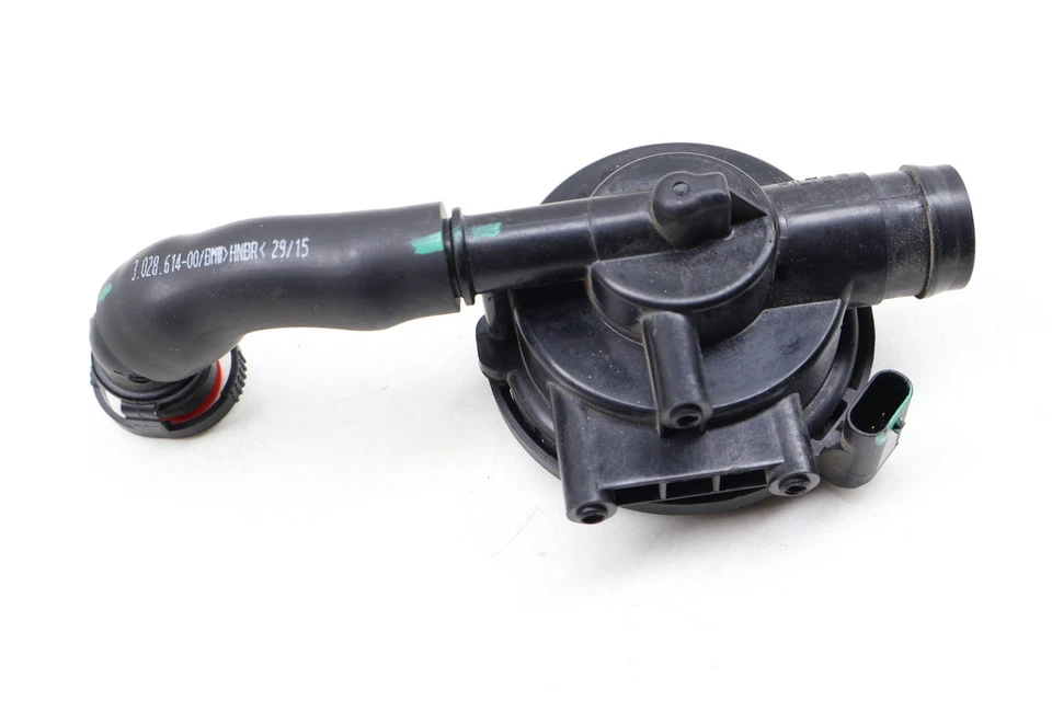 BMW ALPINA B6 2016 gran cupé - interruptor de presión/sensor de detección de fugas Foto 3 de 4