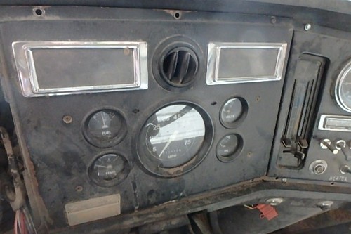 FORD LNT8000 1995: Instrument Cluster e7ht-17259-da