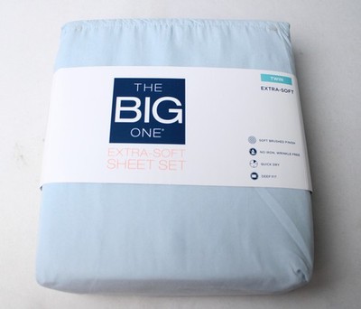 The Big One Solid Extra Soft Smooth Three Piece Sheet Set EJ3 Blue Twin NWT 