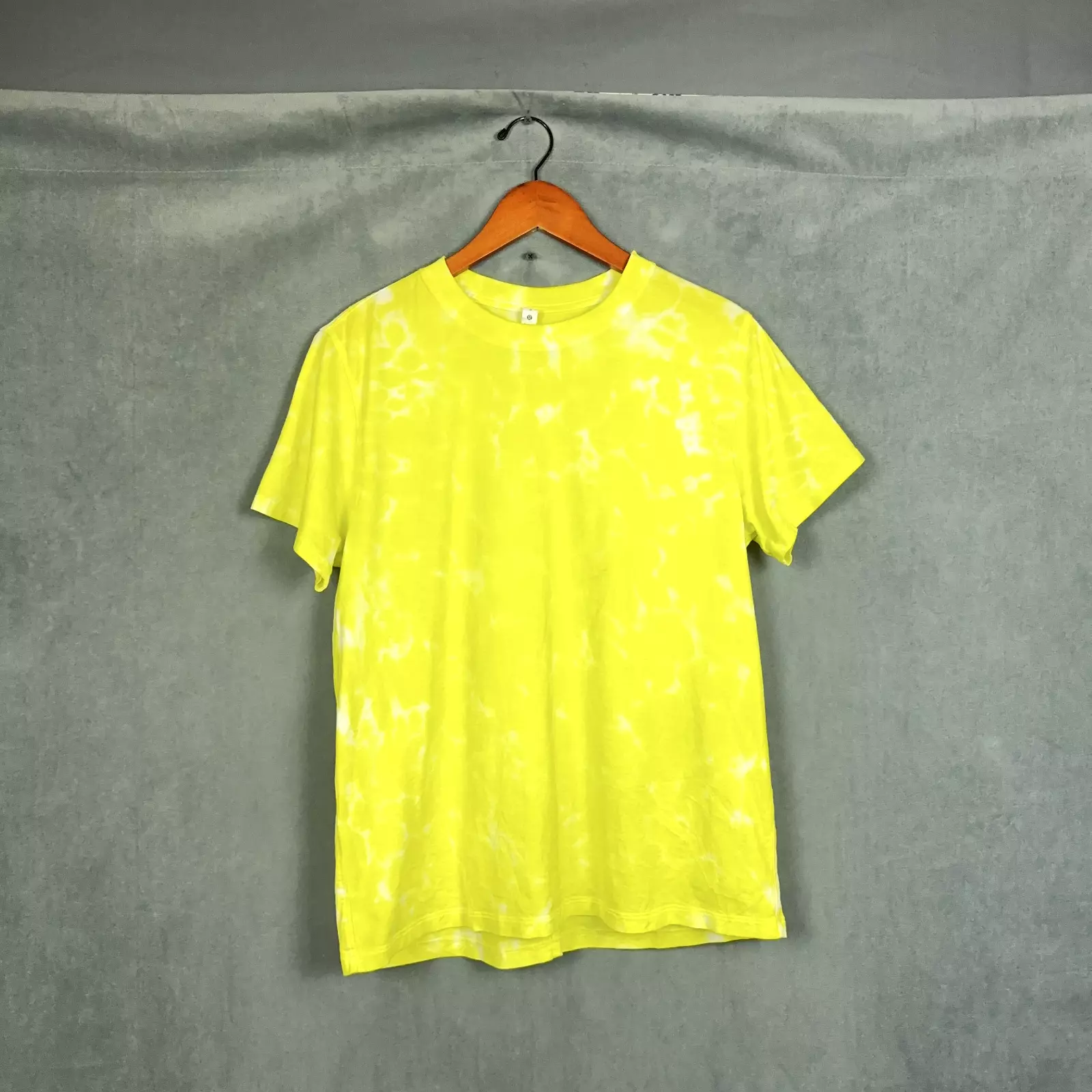 lululemon short sleeve shirt