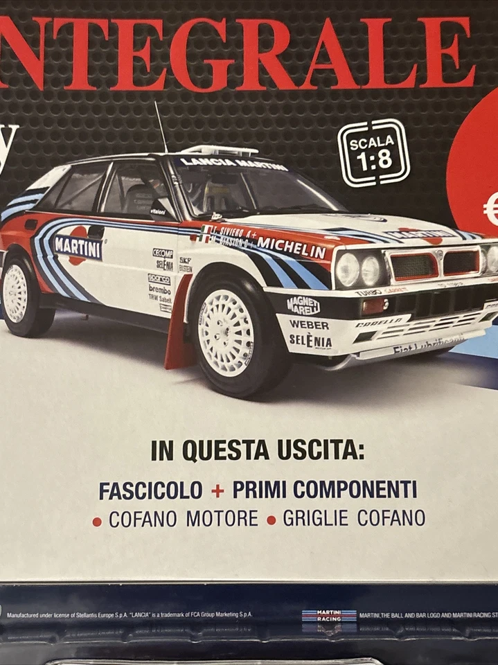 Costruisci Lancia Delta Martini Racing Hf Integrale 1/8 - Cofano - uscita N.1 - Immagine 4 di 4
