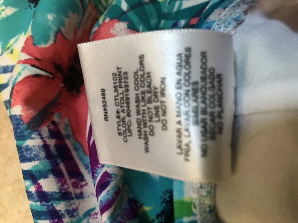 Nuevo con etiquetas Traje de baño Catalina de una pieza halter para mujer talla S blanco multicolor geométrico Foto 3 de 4