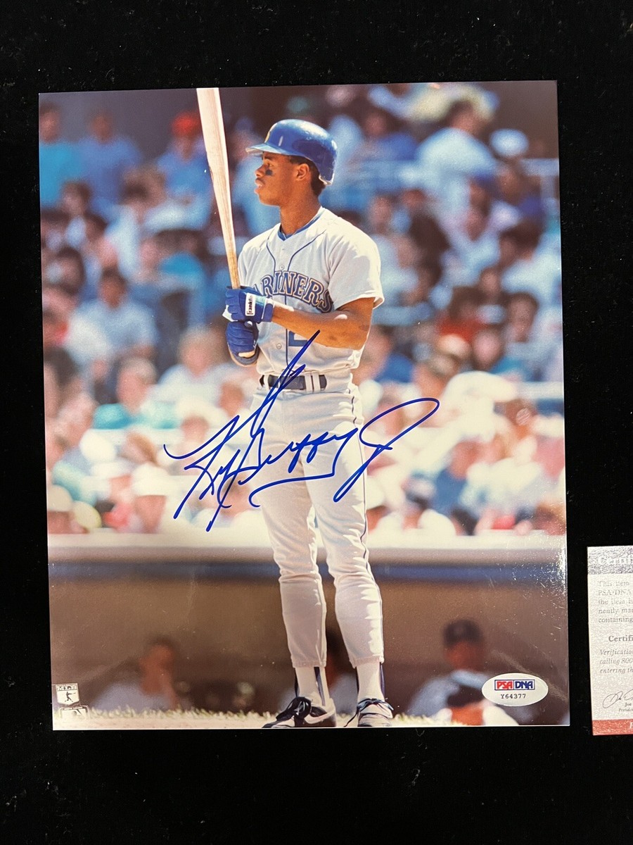 MLB ケングリフィーjr直筆サイン入りフォト。 ケングリフィーJr Ken Griffey Jr#24 マリナーズ直筆サインHOF16