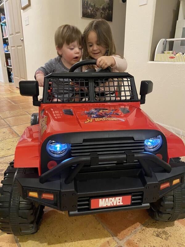 Marvel Spiderman SUV 6 Volt Ride-On Toy