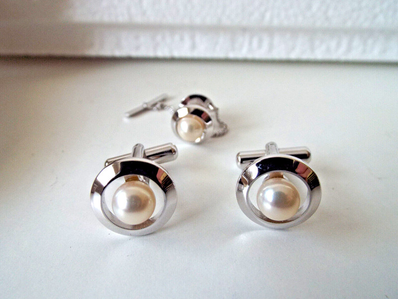 ***Vintage Cultured pearl and silver CUFFLINKS + Tie Tack!!