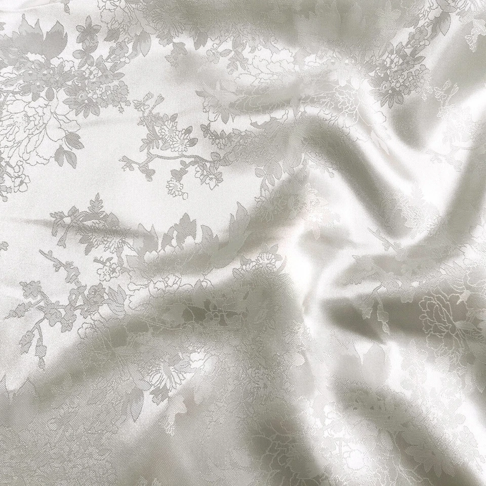 1 Meter X 1.48 Meter Natural White Jacquard Satin Fabric Soft Polyester Material - Bild 2 von 4