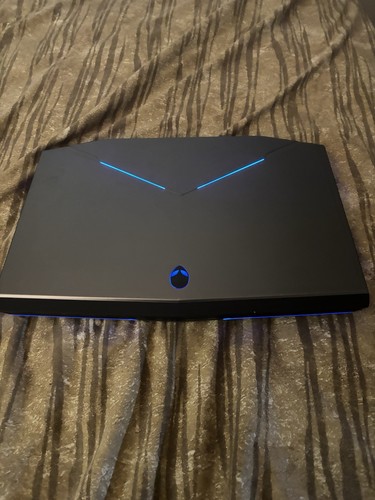 Alienware 17 Gaming laptop - Afbeelding 2 van 3