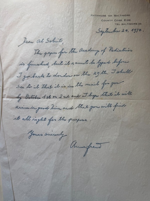 ANNA FREUD Rare Hand-Written Letter Signed 1974 To Dr Albert Solnit Psychology