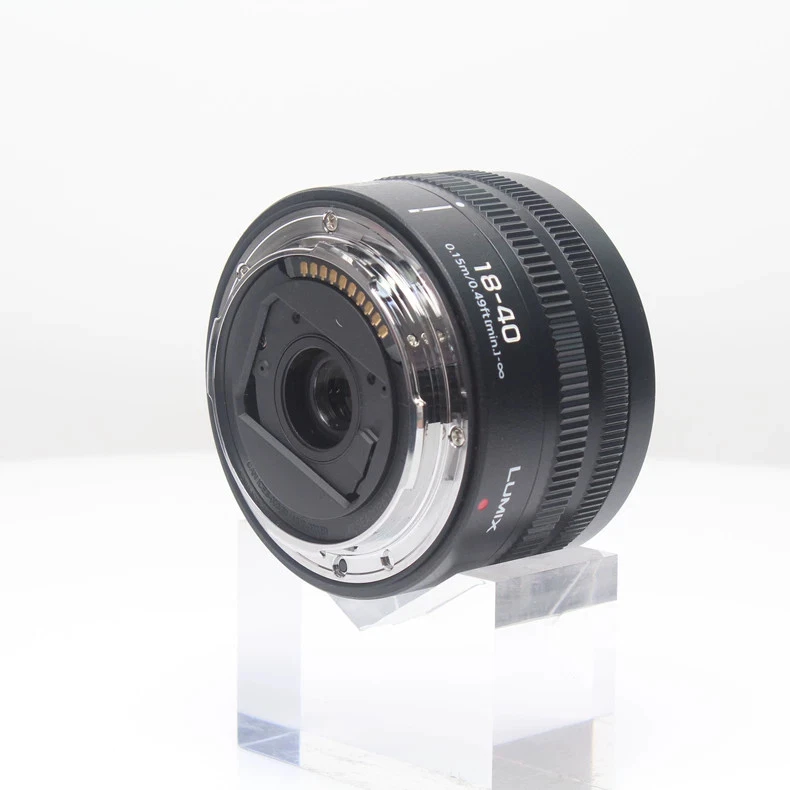 Panasonic Lumix 18-40mm f/4.5-6.3 Lens - L-Mount Full Frame - Compact - Image 3 of 4
