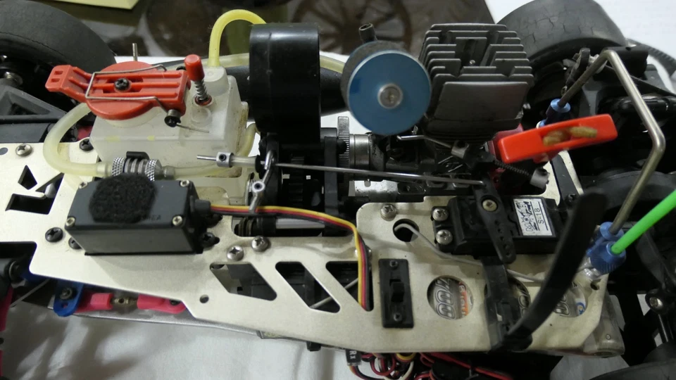 RC Auto Kyosho SuperTen   Nitro Verbrenner 1:10 4WD Super Ten-Neuwertig - Bild 4 von 4