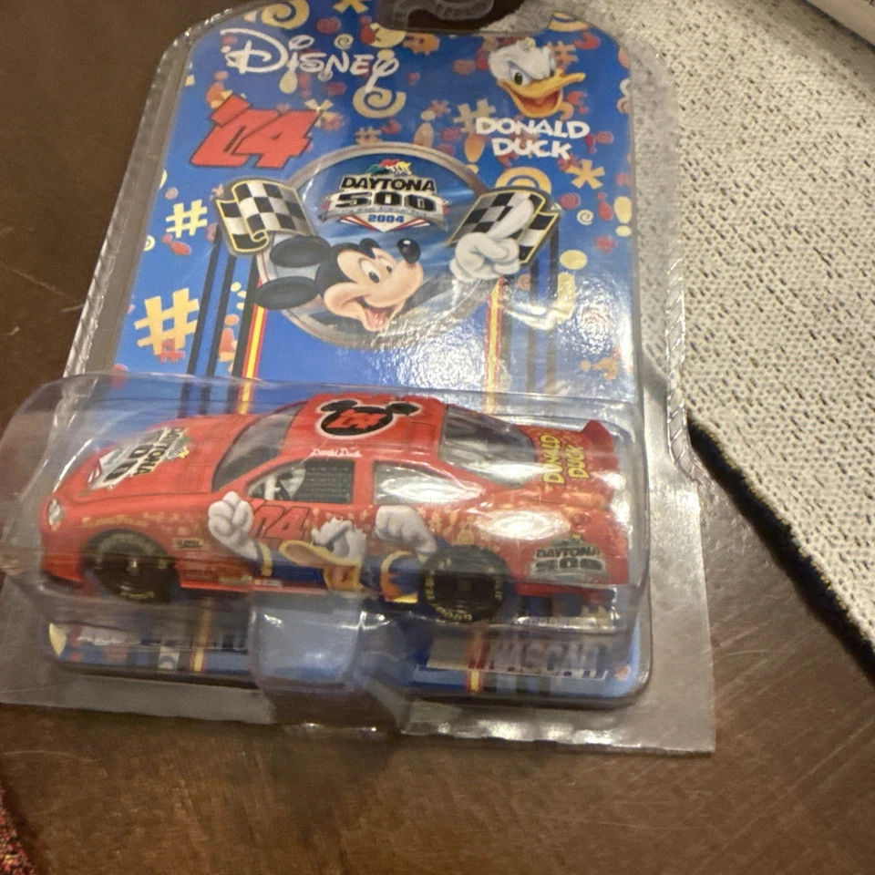 Disney Nascar 2004 Daytona 500 Mickey Friends All Five New Sealed - Image 3 of 4
