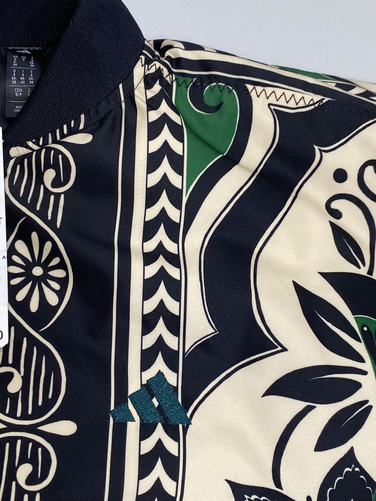 Farm Rio X Adidas Womens Jacket Green/Black Size S Borboho Scarves Bomber Style thumbnail 7