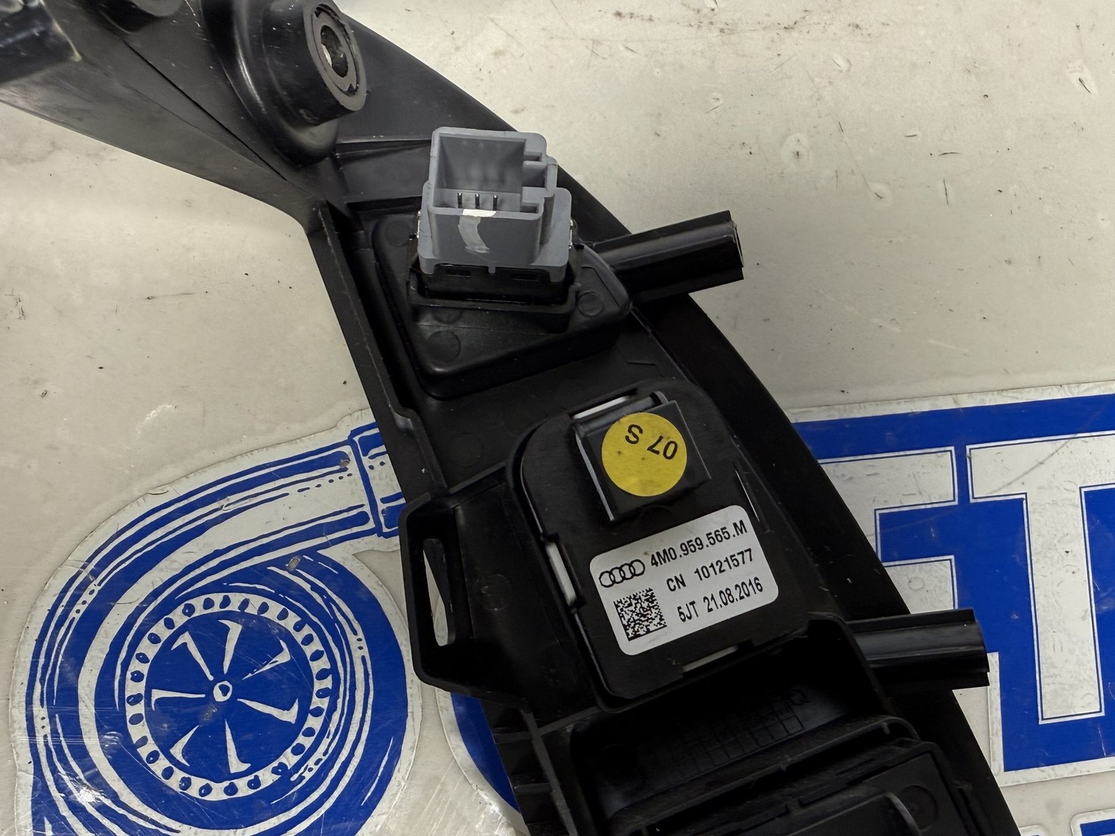 Audi R8 2017-2023 Left Door switch panel