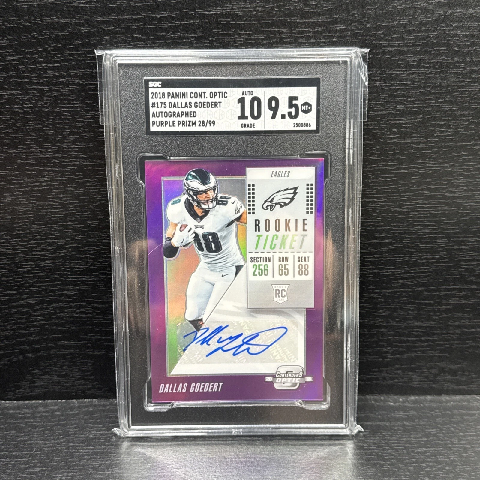 Dallas Goedert Panini Contenders Optic #175 Autograph-Purple