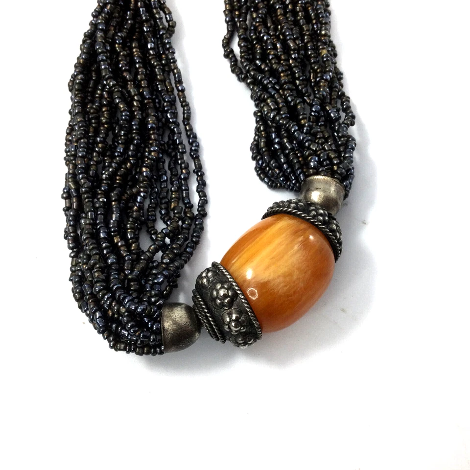 Collar de cuentas largas vintage de baquelita amarilla y hematita negra Foto 3 de 4