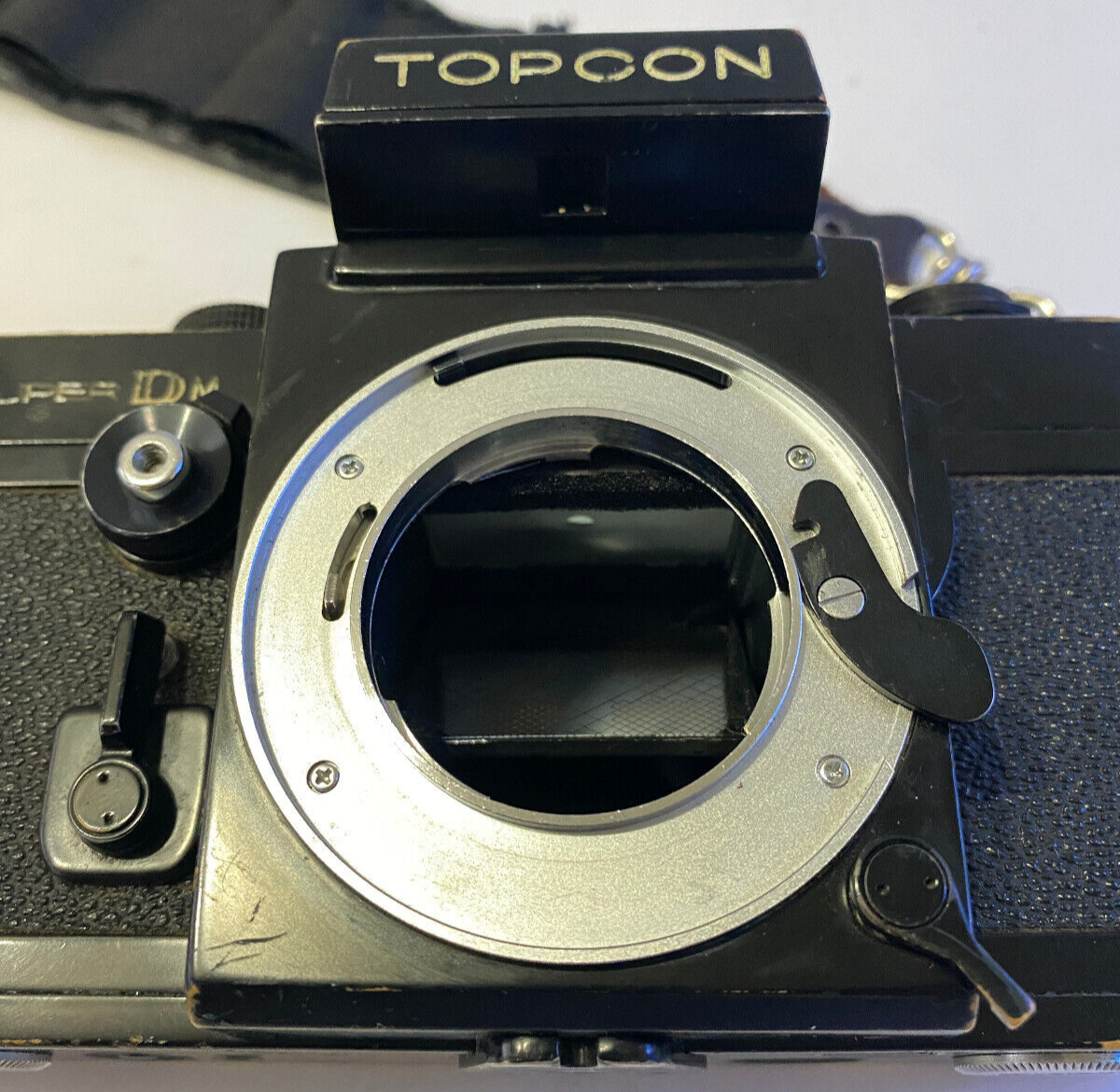 Topcon Super DM 35mm Film Camera Black w/ Topcon RE Auto-Topcor