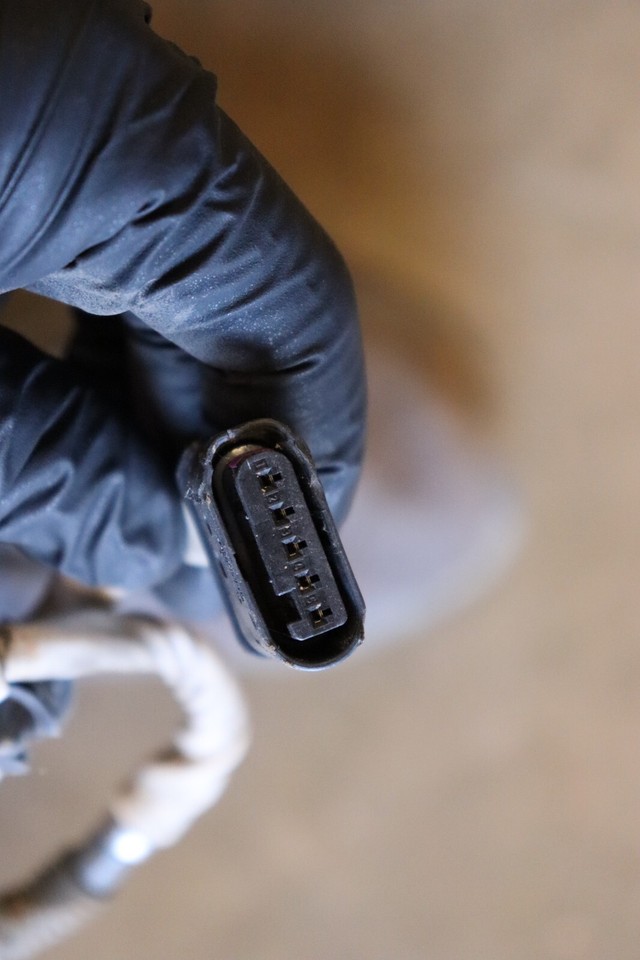 20182022 FORD F250 SD 6.7L DIESEL REAR MUFFLER EXHAUST PIPE TAIL TUBE