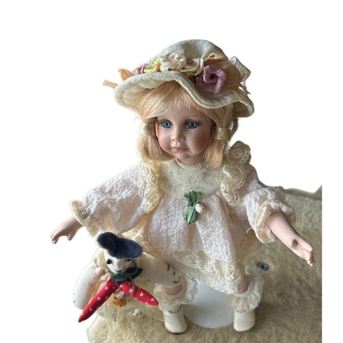Vintage Porcelain Little Girl Doll Holding a Rabbit - Stand Included - Picture 2 of 10