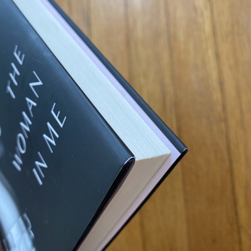 Britney Spears The Woman In Me Hardcover Book Has Rose EUC Memoir OBO - Picture 11 of 16