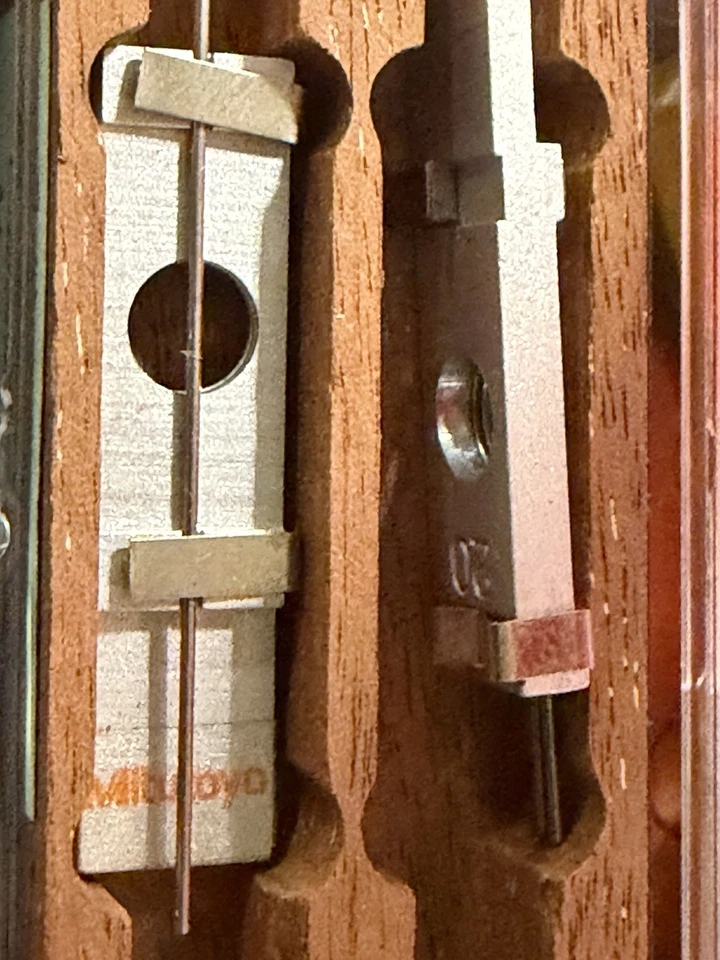 Mitutoyo 64AAA221 20 TPI cables de medición de rosca con soportes y caja - certificado NIST Foto 4 de 4