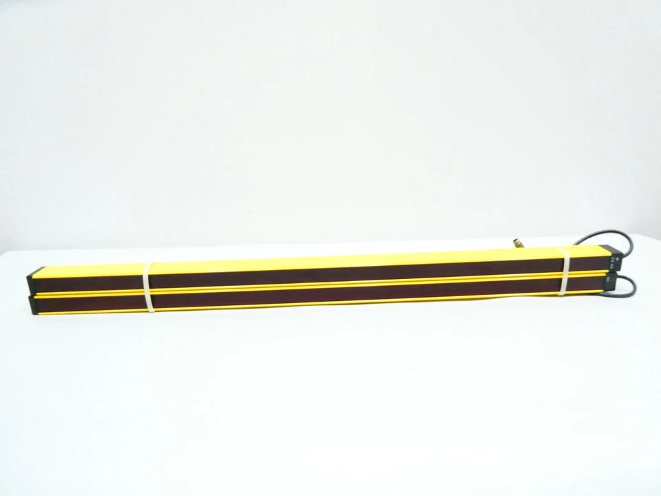Sti MS46-20-955-Q1-X MS469R-20-955-Q1-R-NO-FP Mini Safe Light Curtain Set 24v-dc - Image 2 of 4
