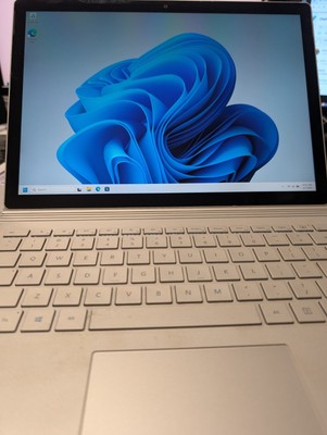 Microsoft Surface Book 2 13.5