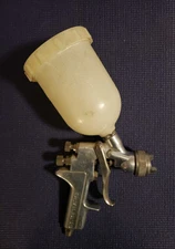 Vintage DeVilbiss Gravity Feed Paint Gun GFG-516 UNTESTED - CLEAN