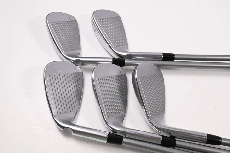 Ping G730 Irons / 7-PW+UW / Red Dot / Senior Flex Ping Alta Quick 45 Shafts - Image 3 of 4