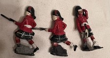 Vintage Lead Soldiers Lot of 3
