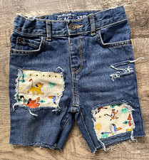 Boys lion king Simba Size 5t Denim Shorts disney fabric