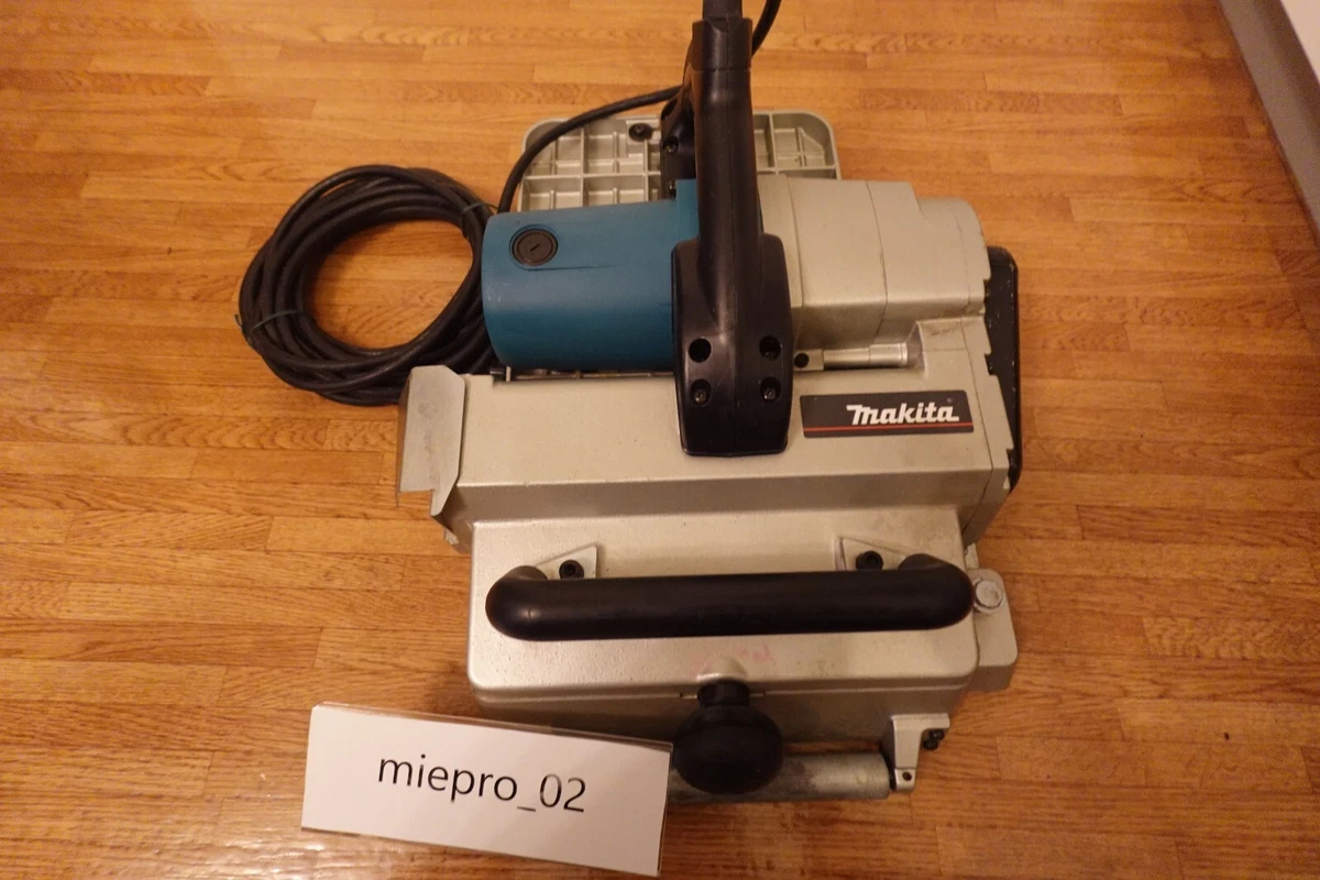 Makita KP312 Handheld 12 1 4
