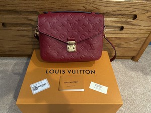 pochette metis world tour