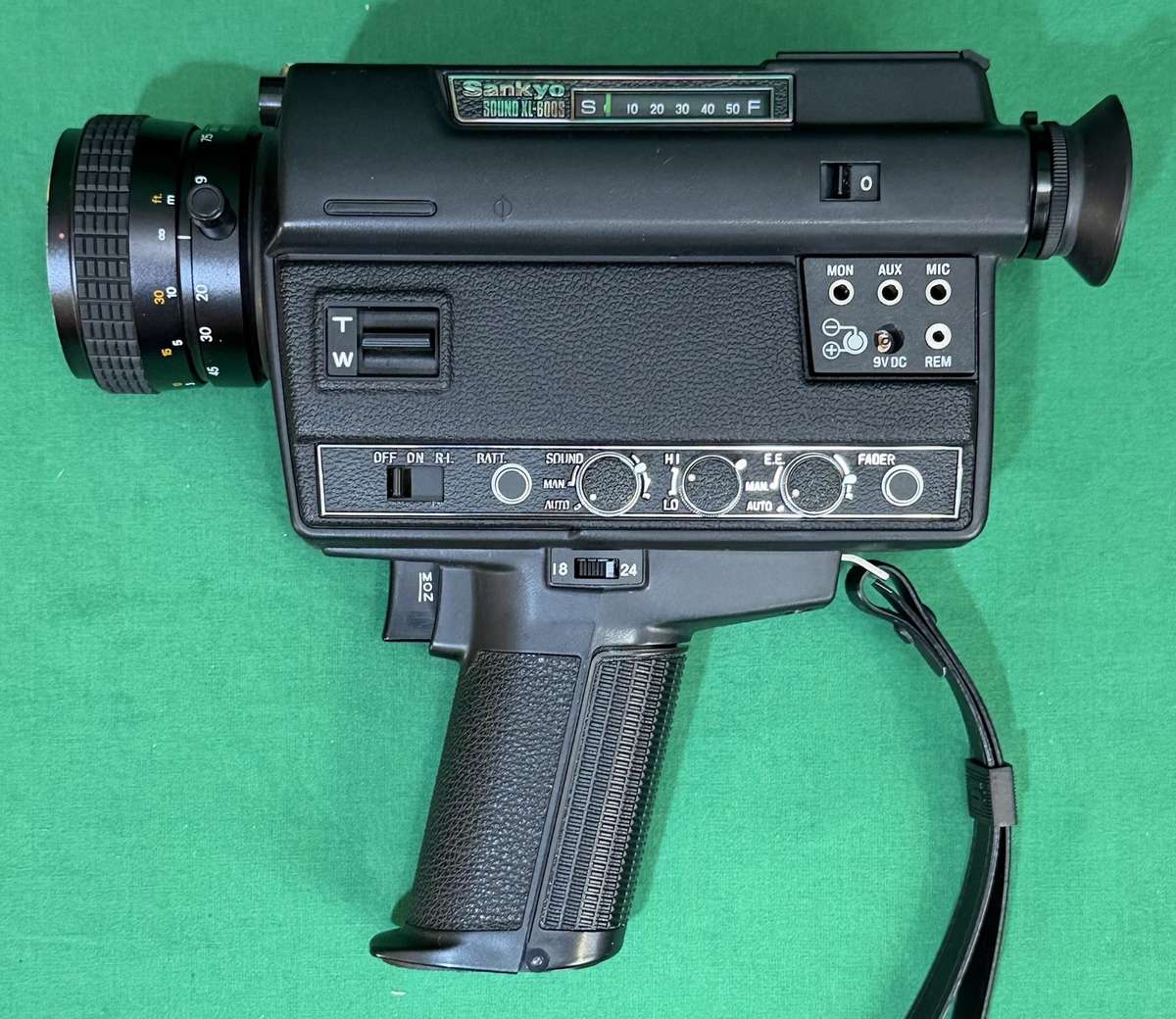 Sankyo Sound XL600Sスーパー8mサウンドカメラ Vintage Sankyo Sound XL-600S Super 8 Movie Camera 7.5-45mm f/1.2